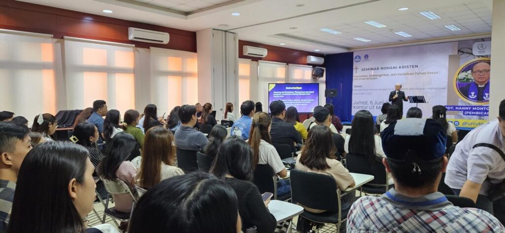 Seminar Rohani dan Outbond Mahasiswa Kristen UT Manado: Wujudkan Iman yang Hidup dan Kebersamaan yang Memberkati